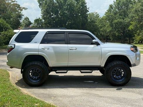 Used 2018 Toyota 4Runner SR5 Premium AWD/4WD image 7
