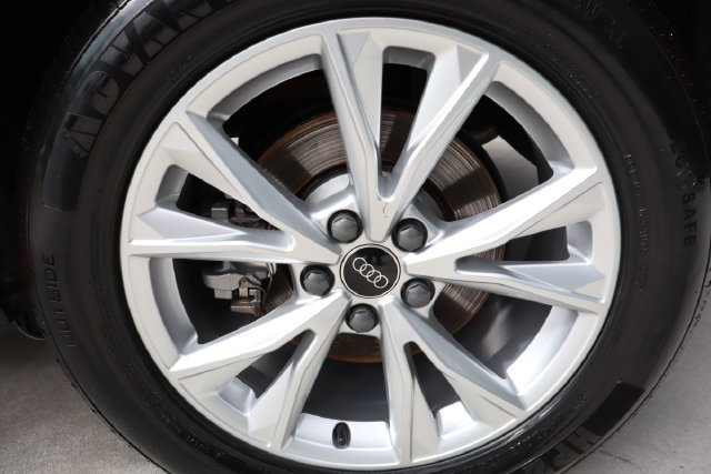Used 2025 Audi Q3 2.0T Premium AWD/4WD image 46