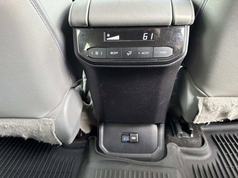 Certified 2022 Toyota Highlander XLE image 22