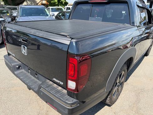 Used 2017 Honda Ridgeline Black Edition image 9