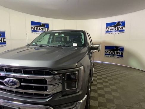 Used 2021 Ford F150 Lariat w/ Equipment Group 502A High AWD/4WD image 5