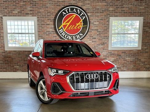 Used 2020 Audi Q3 2.0T Prestige w/ Prestige Package image 1