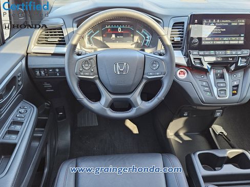 Certified 2024 Honda Odyssey Sport image 12