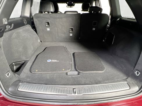 Used 2023 Jeep Grand Cherokee Overland image 26