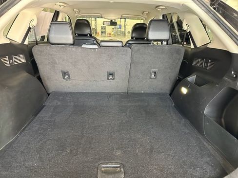 Used 2015 Ford Edge SEL w/ Equipment Group 201A AWD/4WD image 16