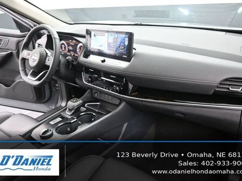 Used 2024 Nissan Rogue SL w/ SL Premium Package AWD/4WD image 39