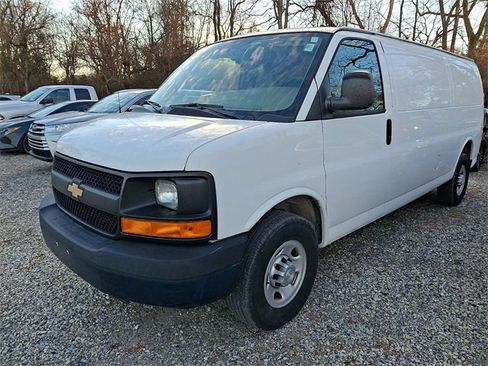 Used 2016 Chevrolet Express 2500 Extended image 3
