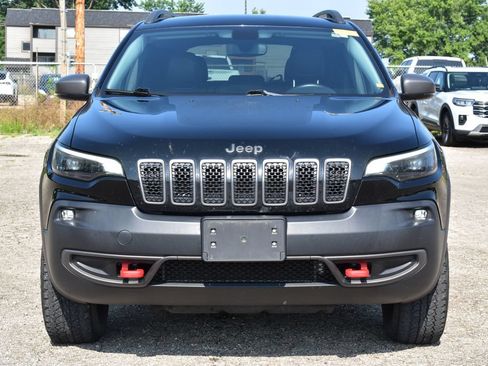 Used 2019 Jeep Cherokee Trailhawk w/ Cold Weather Group AWD/4WD image 2