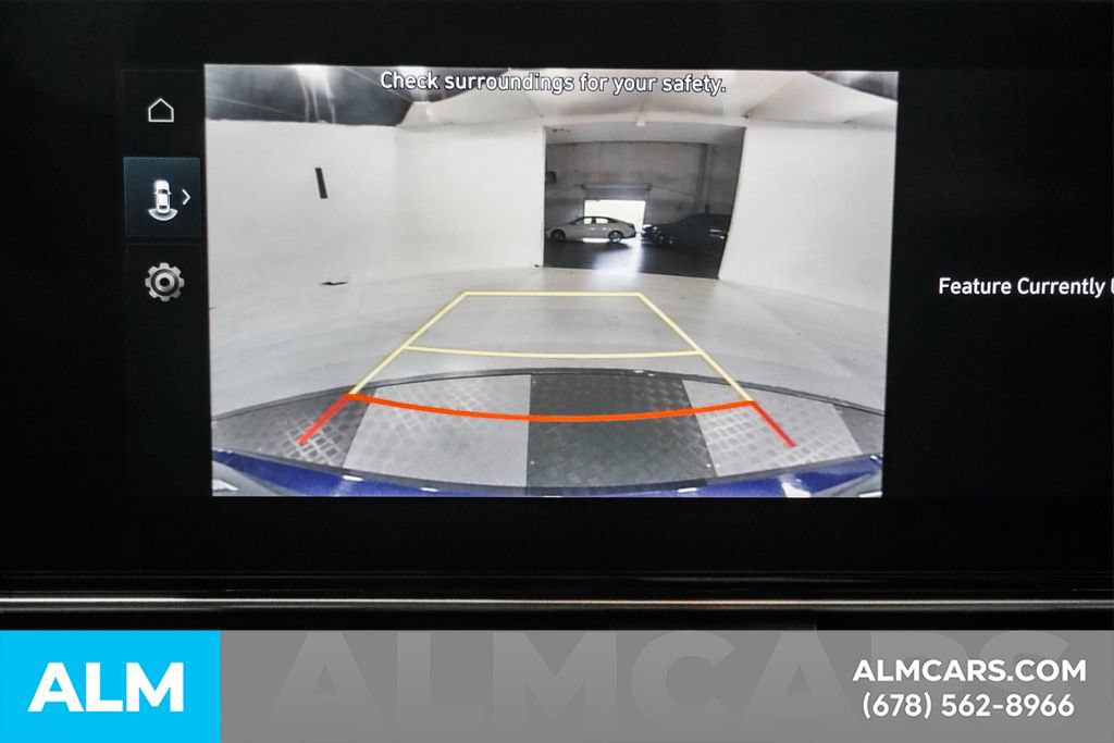 Used 2025 Hyundai Elantra SEL FWD image 33