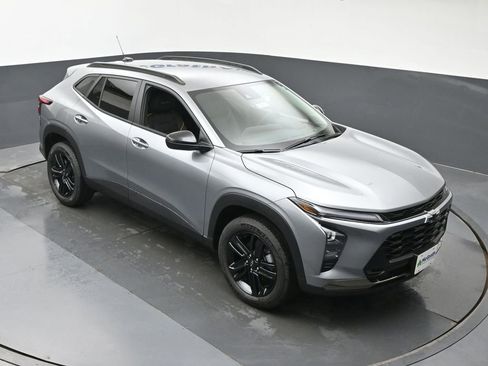 New 2026 Chevrolet Trax ACTIV image 3