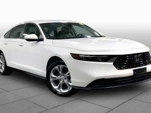 Used 2023 Honda Accord LX image 3