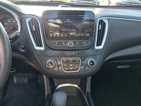 Used 2025 Chevrolet Malibu LT image 20