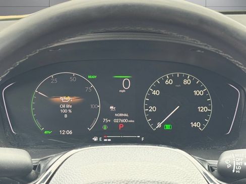 Used 2025 Honda Civic Sport image 13