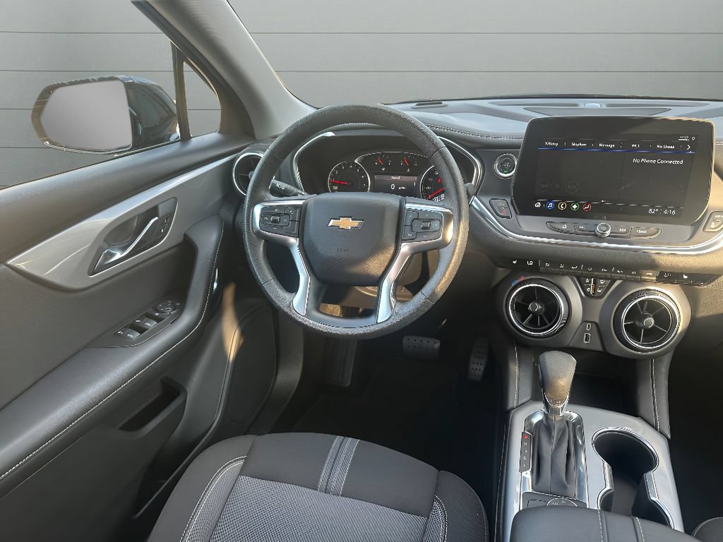 Used 2025 Chevrolet Blazer LT AWD/4WD image 15