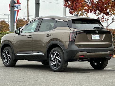 New 2026 Nissan Kicks SV image 6