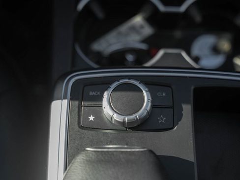 Used 2015 Mercedes-Benz ML 350 4MATIC image 26