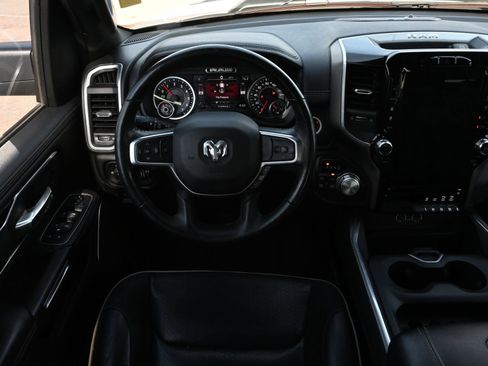 Used 2020 RAM 1500 Laramie w/ Sport Appearance Package AWD/4WD image 10