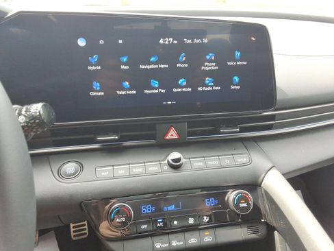 Used 2026 Hyundai Elantra Sport FWD image 15