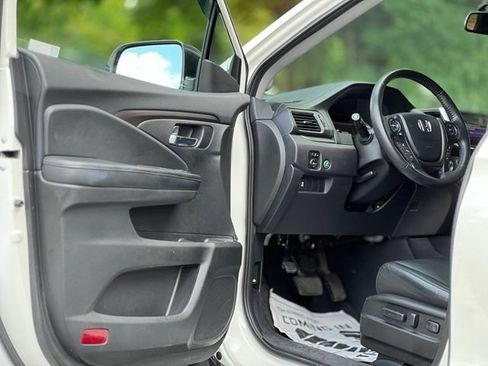 Used 2018 Honda Pilot EX-L image 9