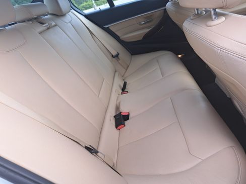Used 2017 BMW 330i Sedan RWD image 12