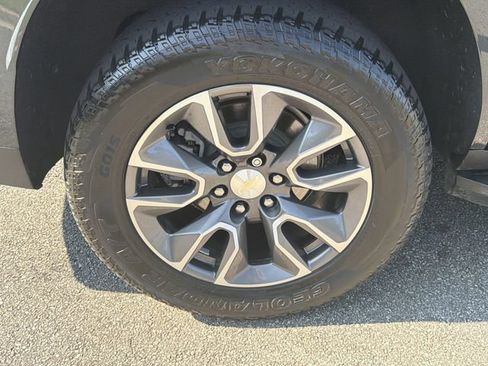 Used 2021 Chevrolet Tahoe LT w/ LT Signature Package AWD/4WD image 22