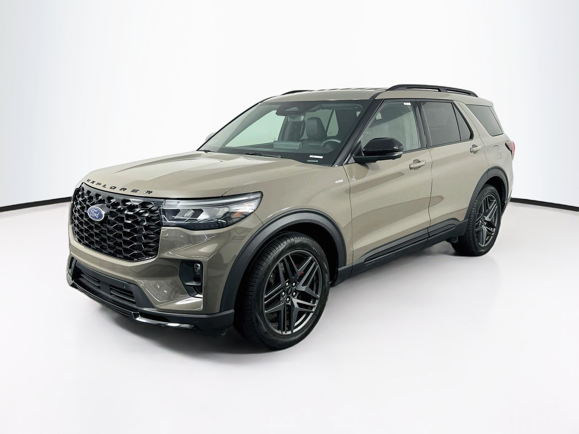 Used 2026 Ford Explorer ST-Line w/ ST-Line Street Pack RWD image 3