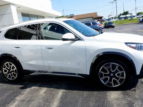 New 2025 BMW X1 xDrive28i w/ Technology Package image 3