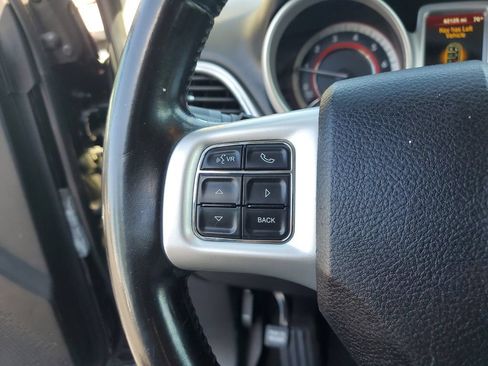 Used 2019 Dodge Journey SE w/ Connectivity Group FWD image 28