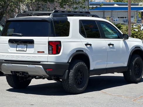 Used 2026 Honda Passport TrailSport image 2