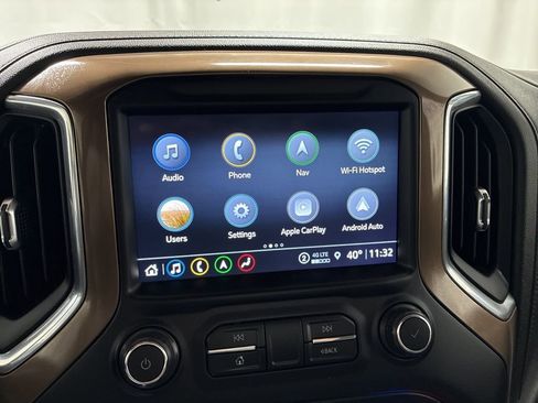 Used 2021 Chevrolet Silverado 1500 High Country w/ Technology Package image 17