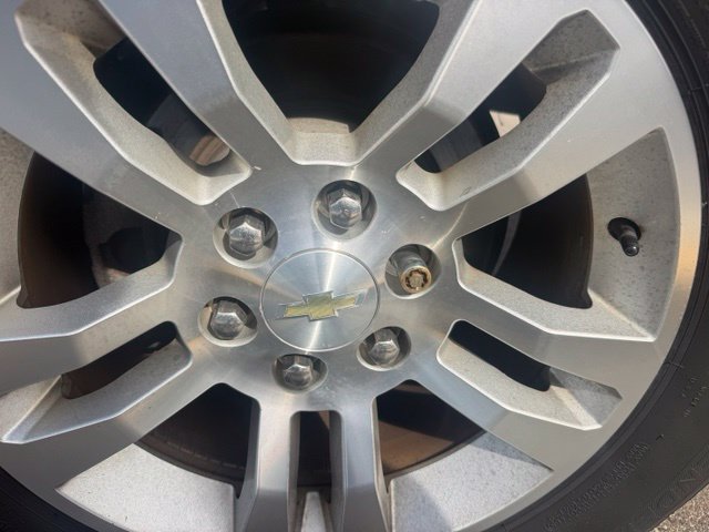 Used 2017 Chevrolet Silverado 1500 LT w/ All Star Edition AWD/4WD image 12