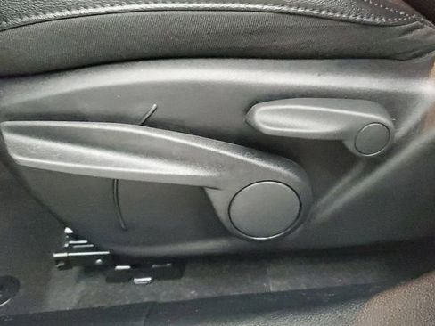 Used 2024 Jeep Compass Latitude w/ Altitude Special Edition image 22