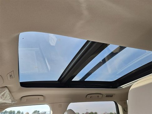 New 2025 Nissan Armada Platinum Reserve image 13