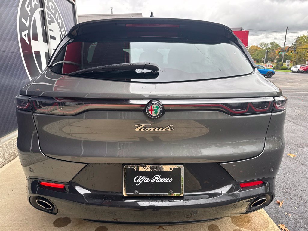 Used 2024 Alfa Romeo Tonale Veloce AWD/4WD image 10
