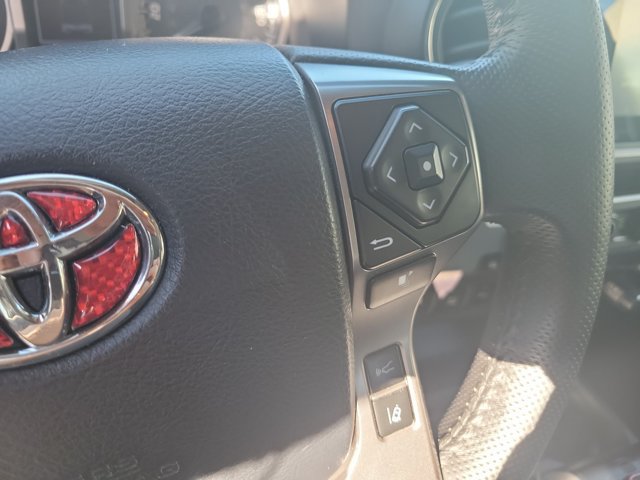 Used 2018 Toyota Tacoma SR5 RWD image 28