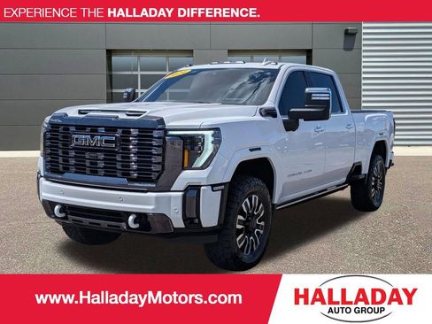 Used 2024 GMC Sierra 2500 Denali Ultimate AWD/4WD image 1