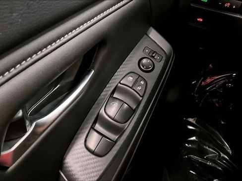 Used 2025 Nissan Sentra SV w/ All-Weather Package FWD image 36
