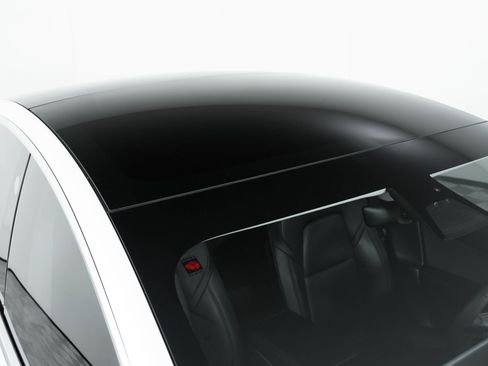 Used 2020 Tesla Model 3 Standard Range Plus image 14