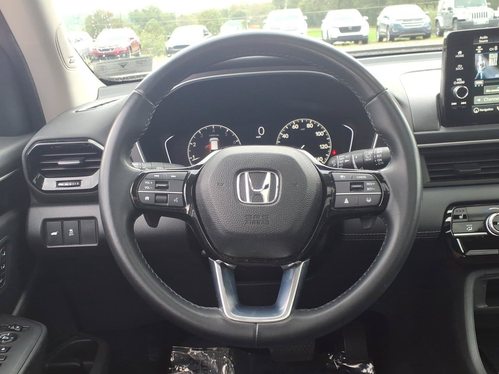 Certified 2023 Honda Pilot Touring image 30