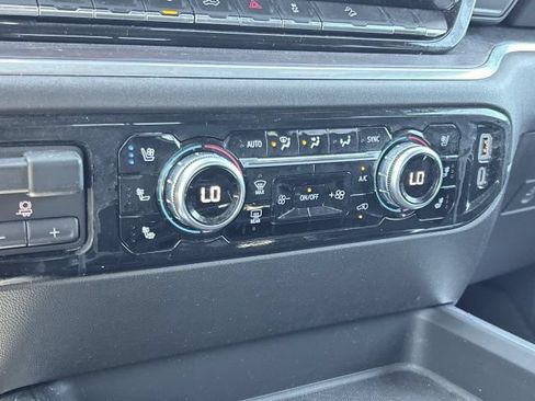 Used 2024 GMC Sierra 2500 SLT AWD/4WD image 43