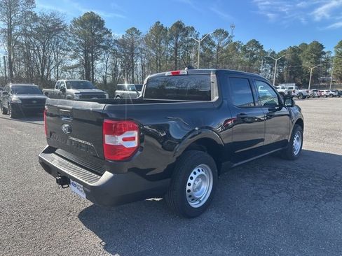 New 2025 Ford Maverick XL image 3