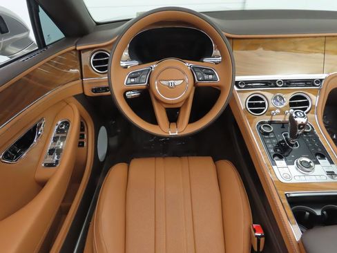Used 2026 Bentley Continental GTC image 18