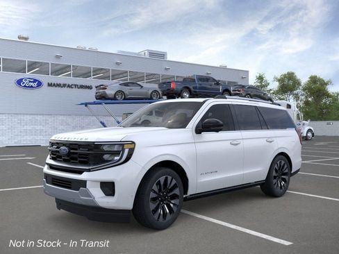 New 2026 Ford Expedition Platinum w/ Driver's Package AWD/4WD image 1