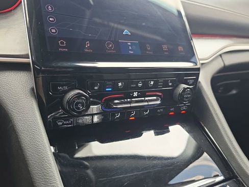 Used 2023 Jeep Grand Cherokee L Limited w/ Luxury Tech Group II RWD image 26