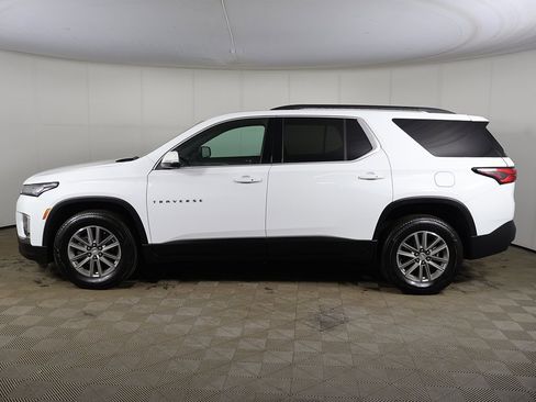 Used 2024 Chevrolet Traverse LT image 13