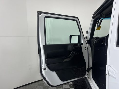 Used 2017 Jeep Wrangler Unlimited Sport w/ Quick Order Package 24S image 33