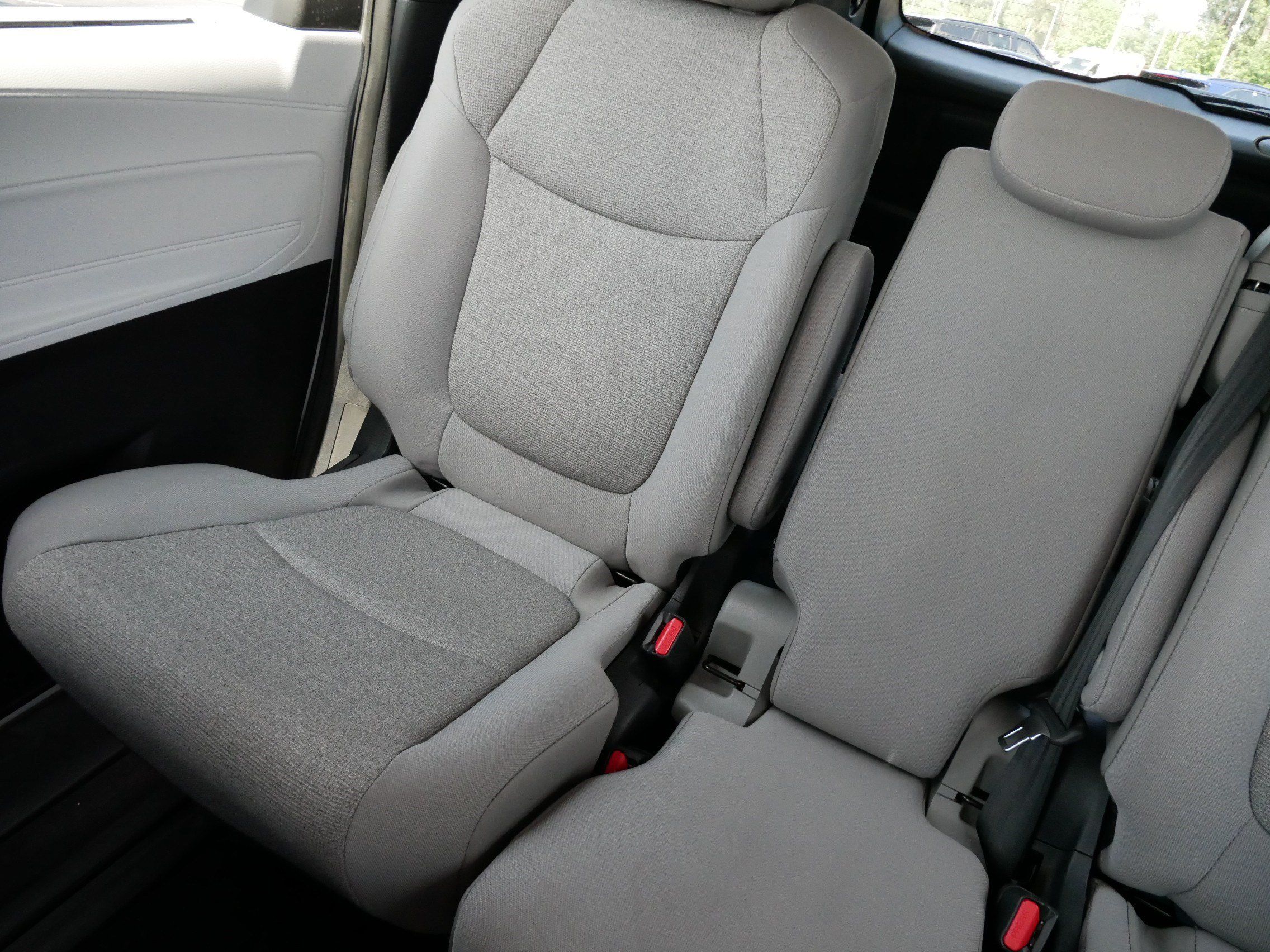 Certified 2026 Toyota Sienna LE FWD image 12