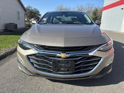 Used 2024 Chevrolet Malibu LT FWD image 9