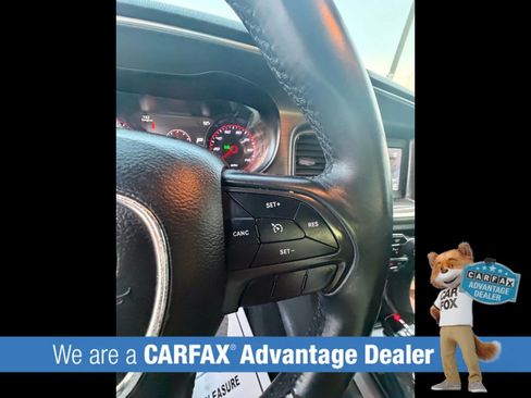 Used 2018 Dodge Charger SXT w/ Blacktop Package image 17