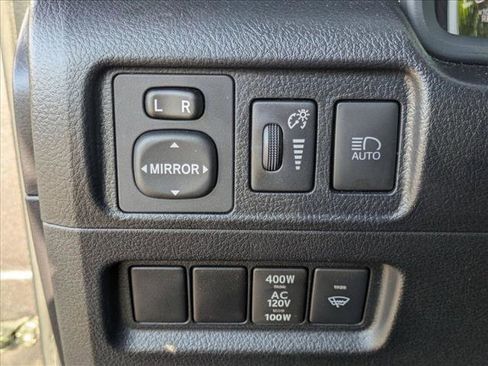 Used 2022 Toyota 4Runner SR5 Premium image 9